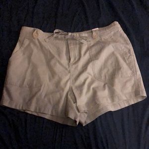 Linen shorts